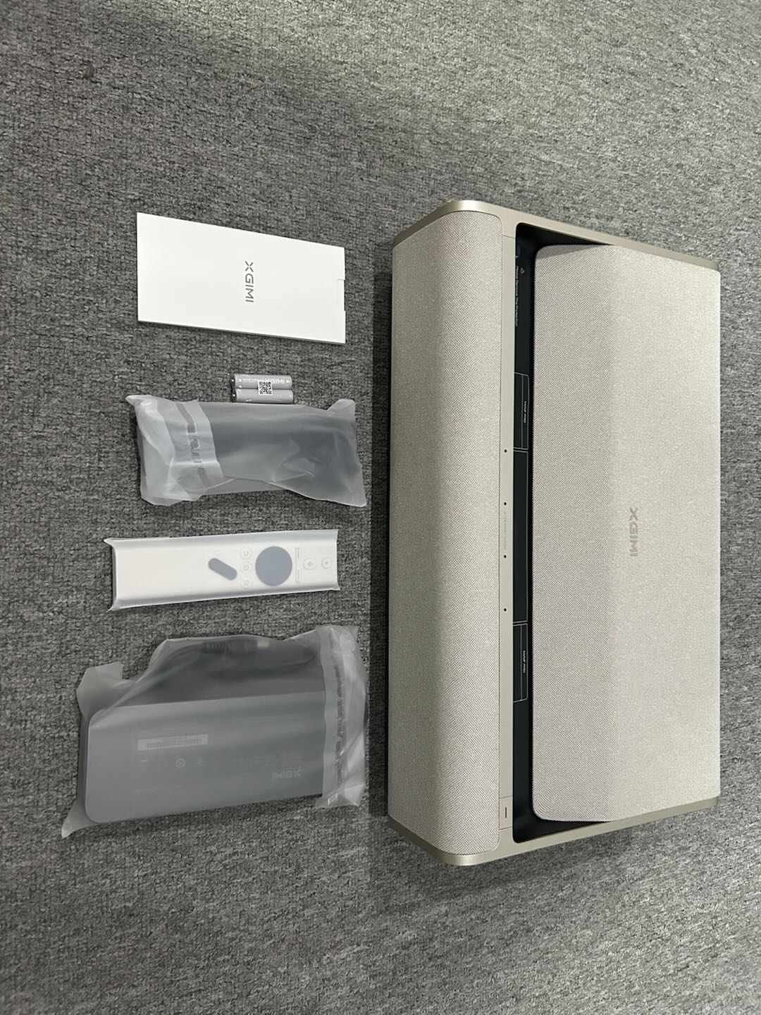 English version XGIMI M1 UST projector package contents real photo